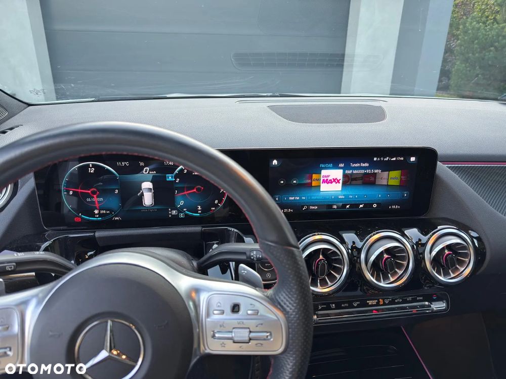 Mercedes-Benz GLA 200 AMG Line - 9
