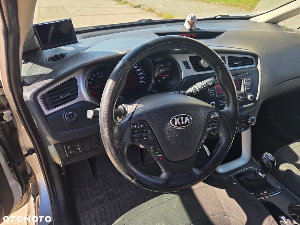 Kia Ceed 1.6 CRDi L - 8