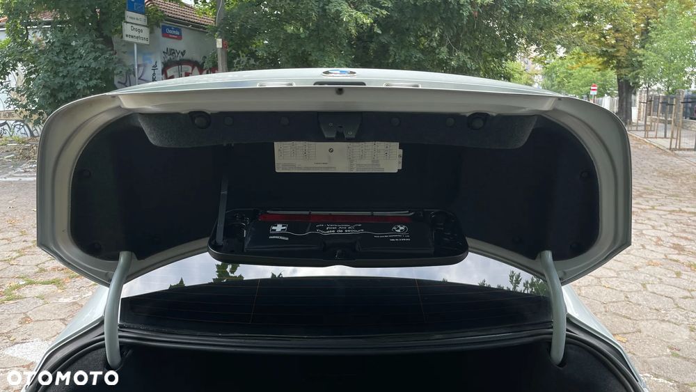 BMW Seria 5 523i - 15