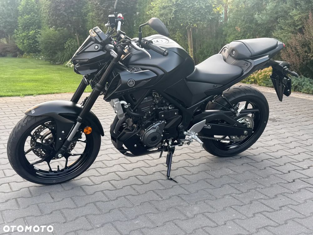 Yamaha MT - 9