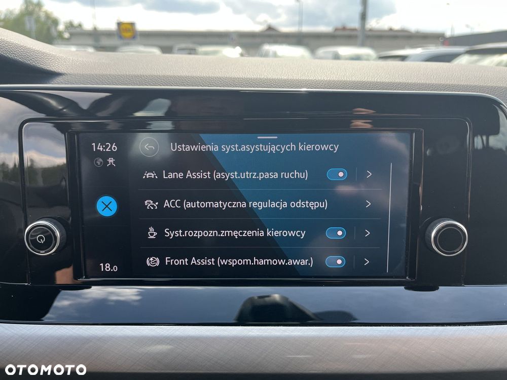 Volkswagen Golf VIII 2.0 TDI Life - 29