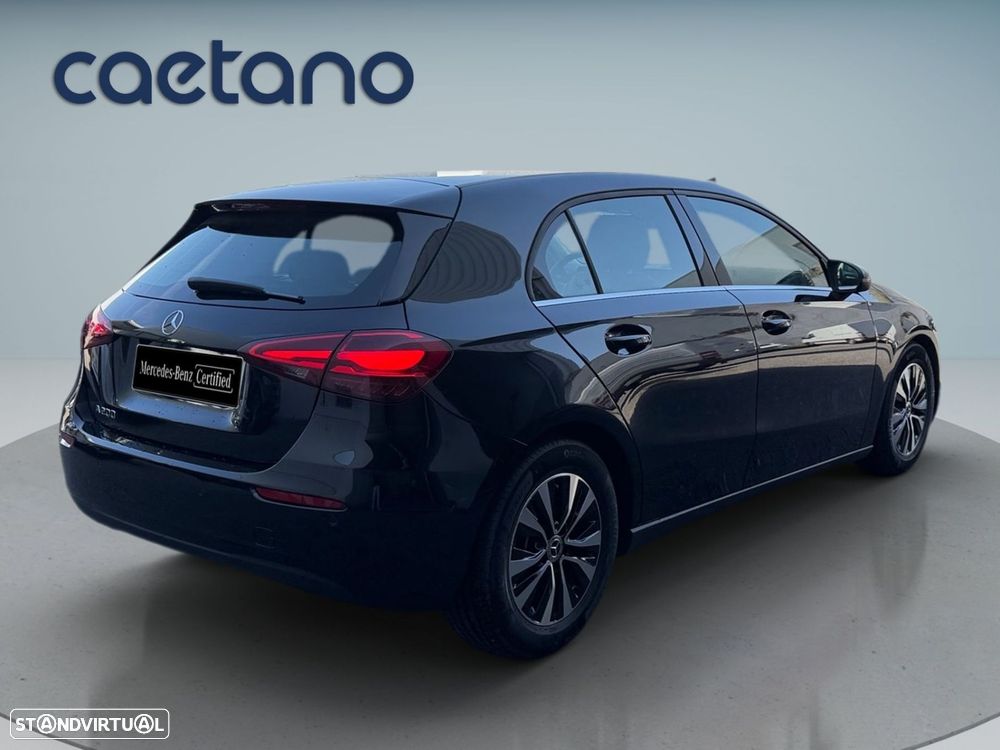Mercedes-Benz A 200 - 4
