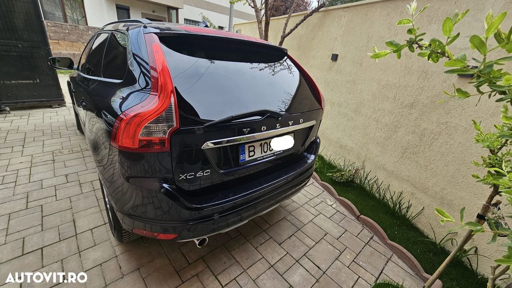 Volvo XC 60 - 4