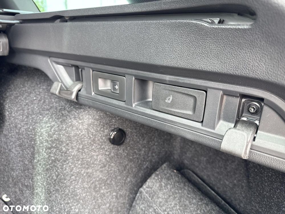 Skoda Octavia 1.5 TSI mHEV Sportline DSG - 30