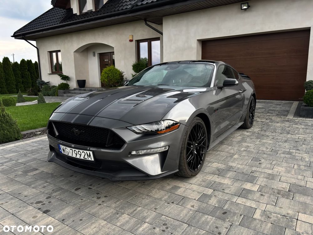 Ford Mustang - 1