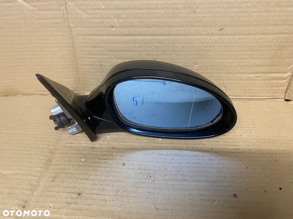 LUSTERKO PRAWE 5PIN BMW E87 010803 - 1