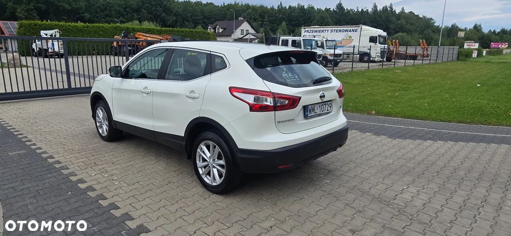 Nissan Qashqai 1.5 dCi Tekna - 8