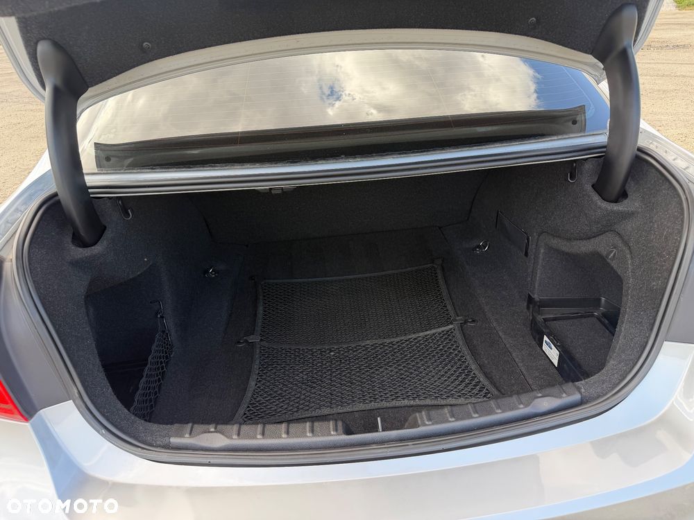 BMW Seria 3 - 11