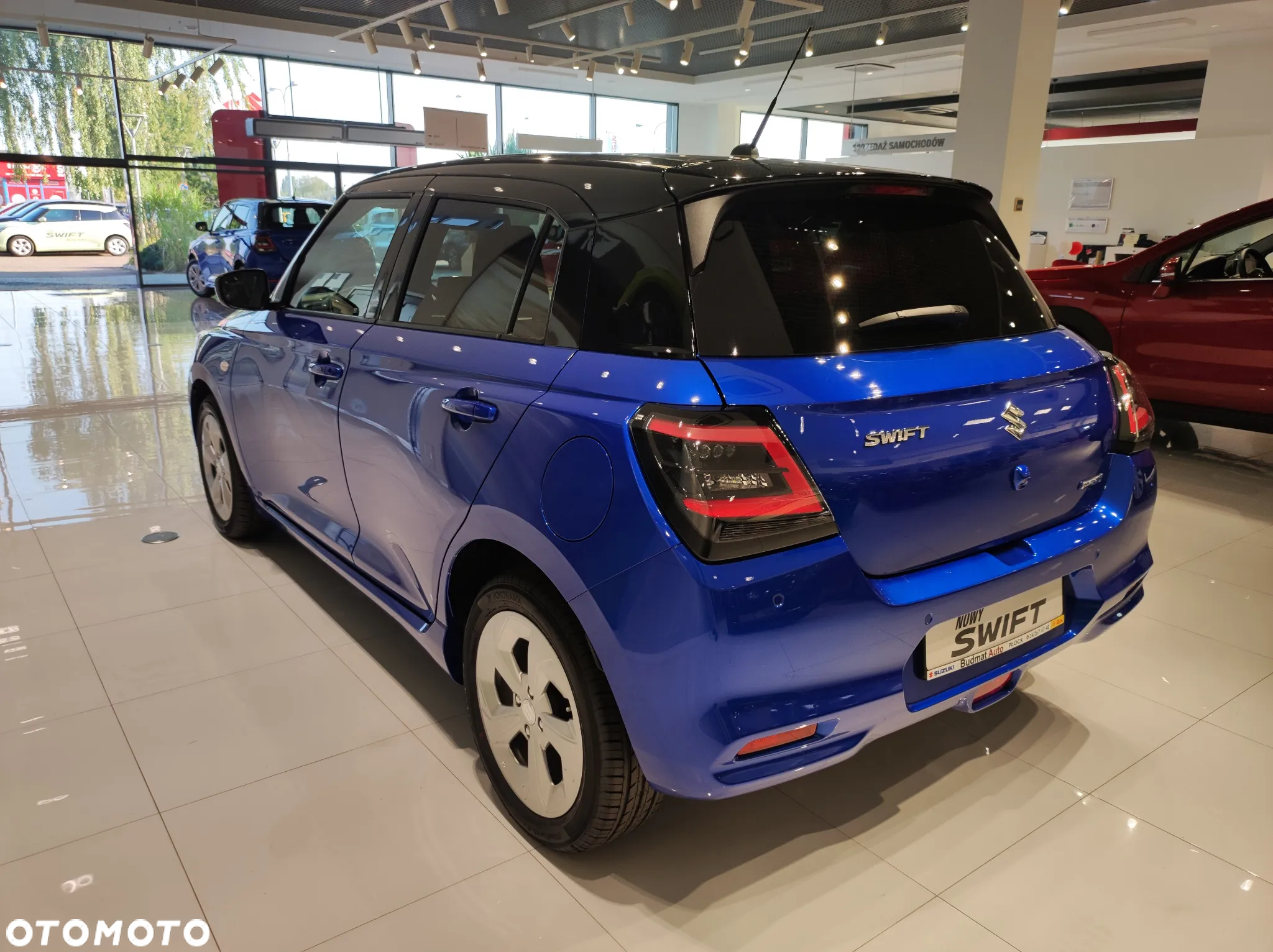 Suzuki Swift 1.2 Dualjet SHVS Premium Plus CVT - 4