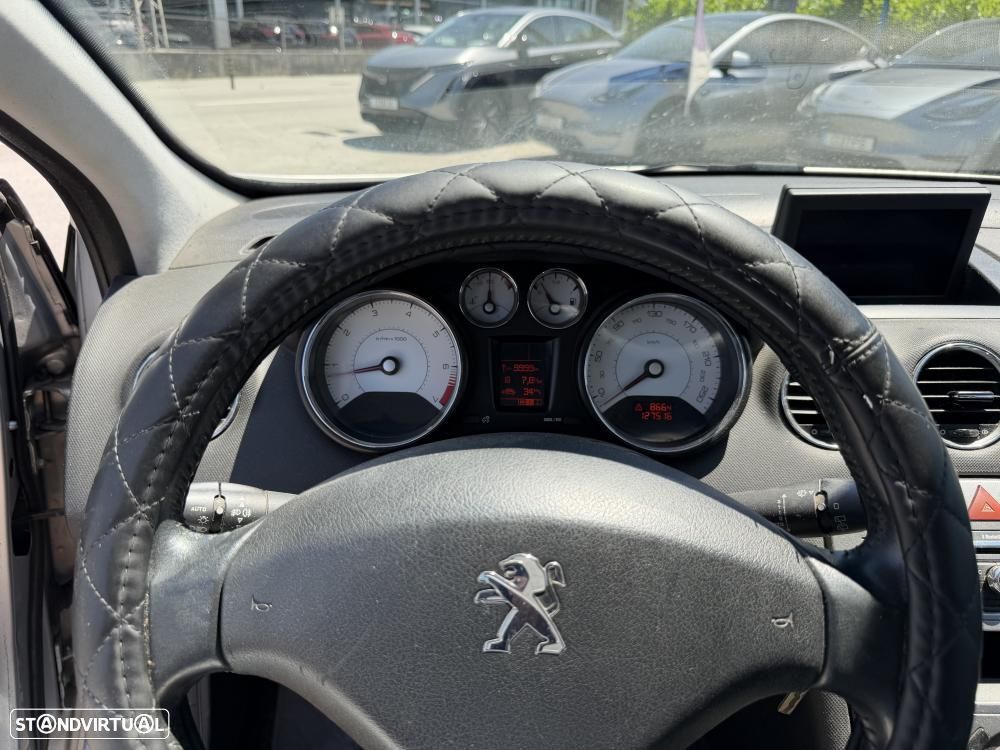 Peugeot 308 1.4 16V Premium - 8