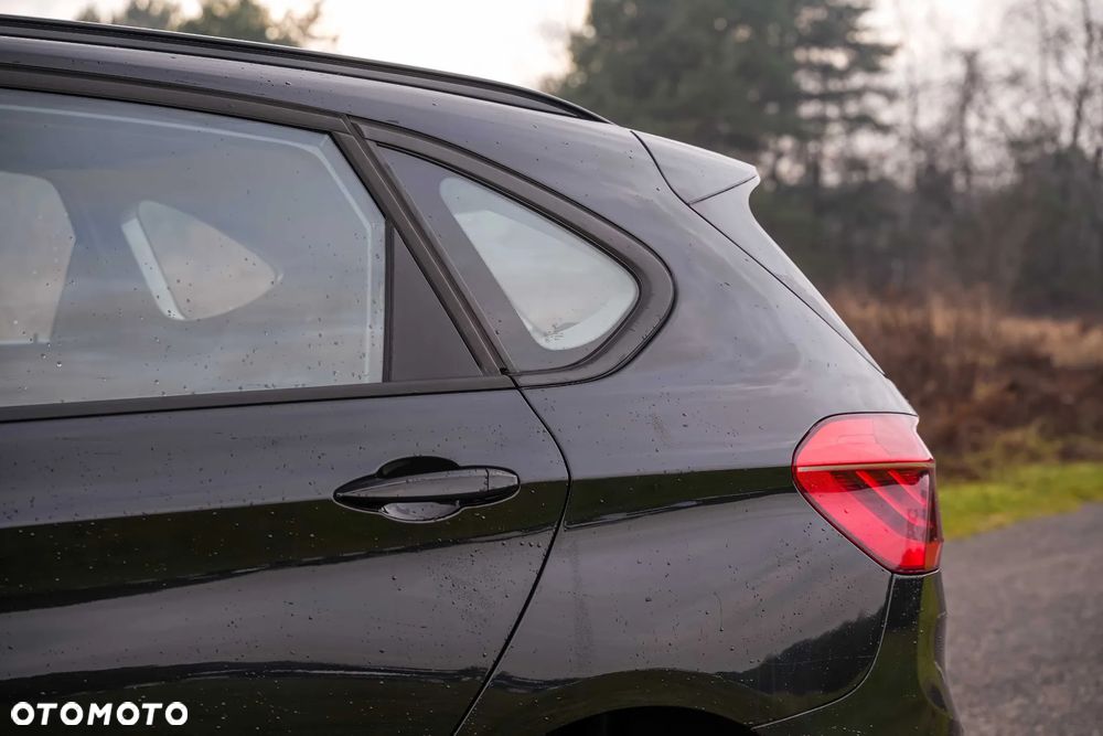 BMW Seria 2 218i Sport Line - 9