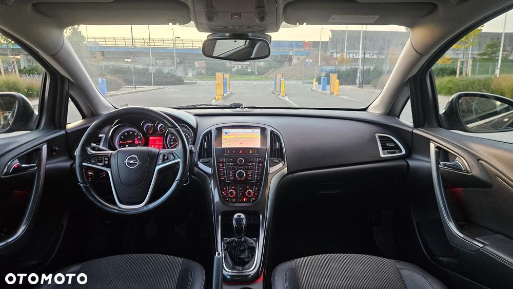 Opel Astra 1.4 Turbo Selection - 13