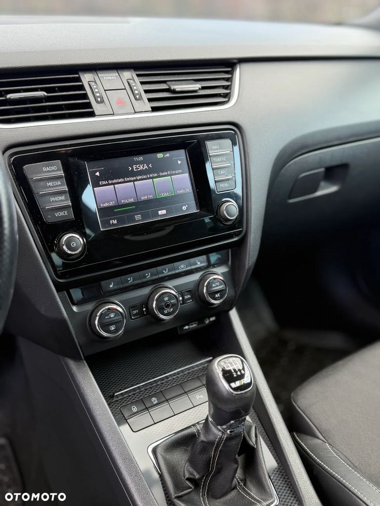 Skoda Octavia 2.0 TDI RS - 10