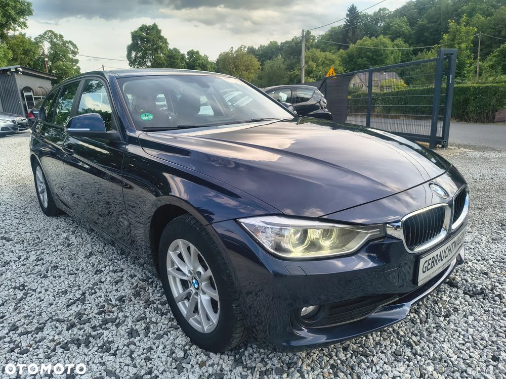 BMW Seria 3 320d DPF Edition Sport - 4