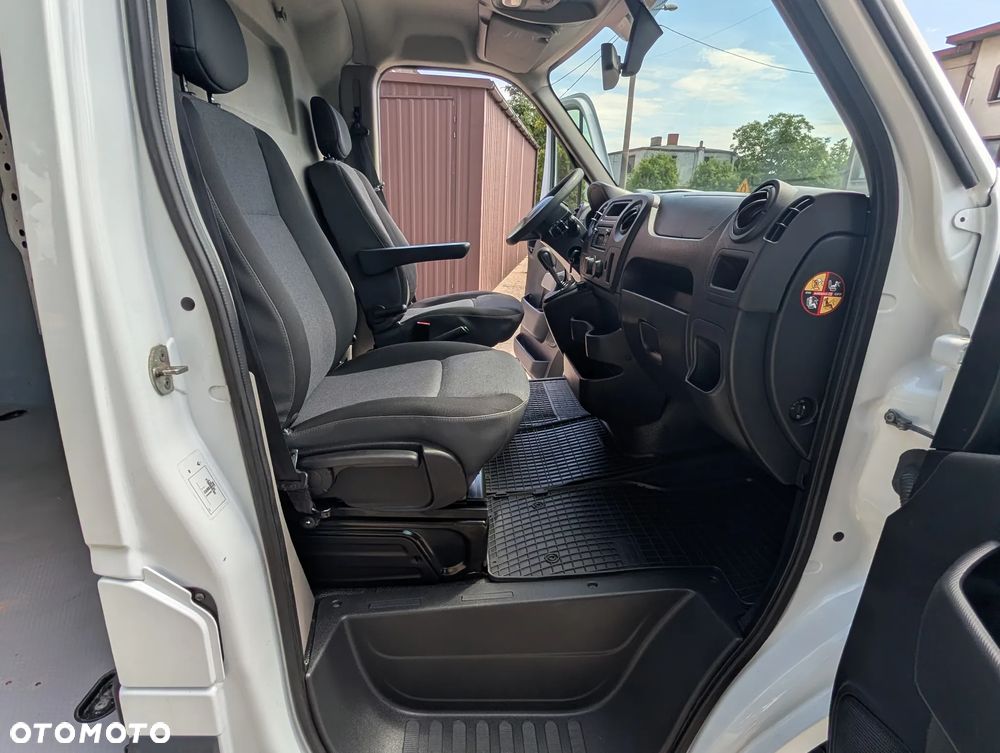 Renault Master - 18