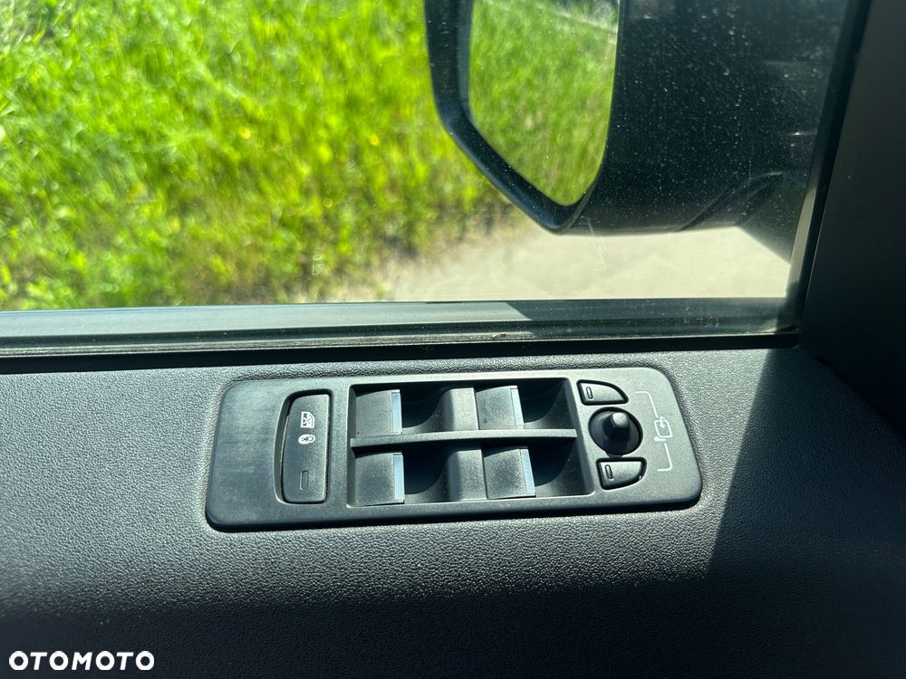 Land Rover Discovery Sport D150 FWD - 8