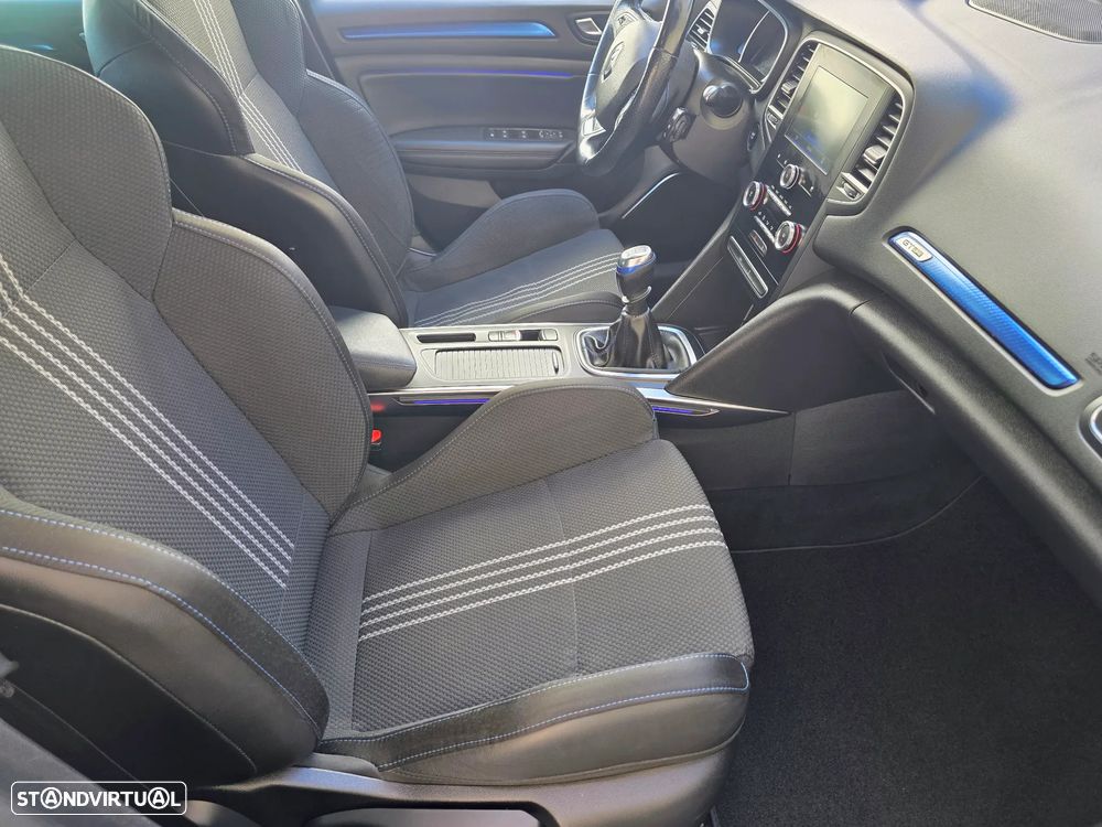 Renault Mégane Sport Tourer 1.5 dCi GT Line - 54