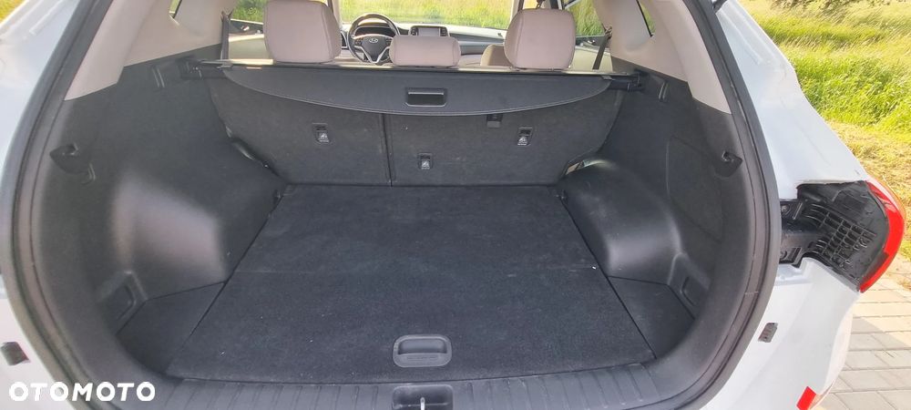 Hyundai Tucson - 11