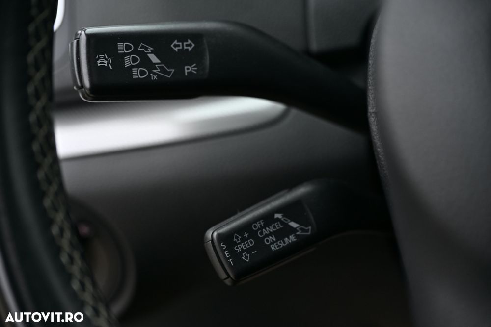 Volkswagen Sharan 2.0 TDI DSG Blue Motion Match - 33