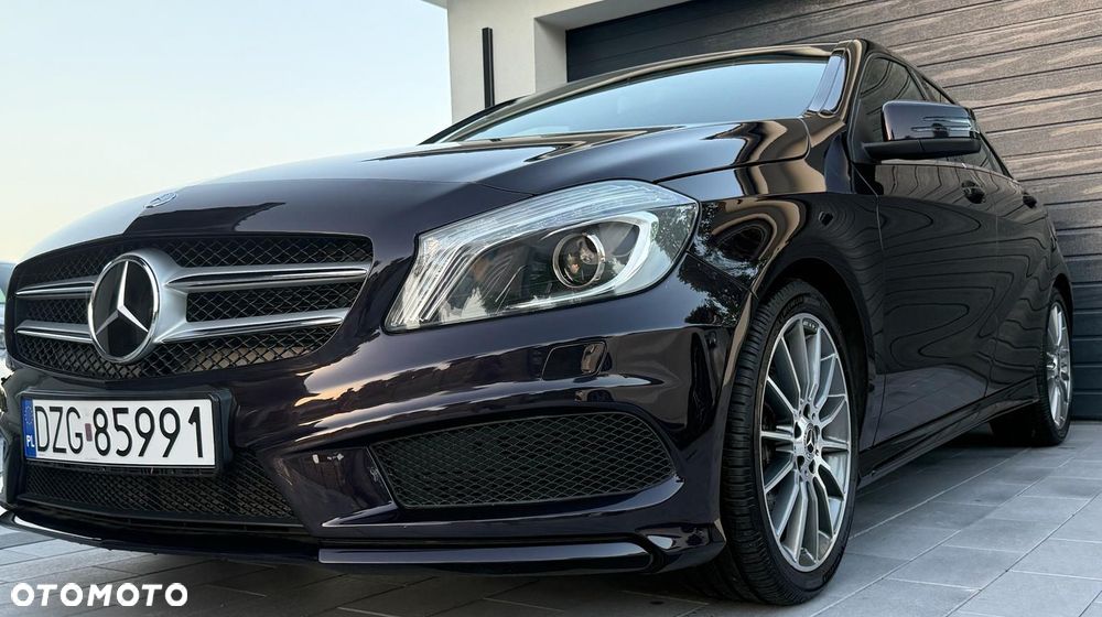 Mercedes-Benz Klasa A 180 (BlueEFFICIENCY) AMG Sport - 2