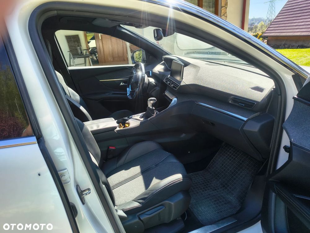 Peugeot 3008 - 25