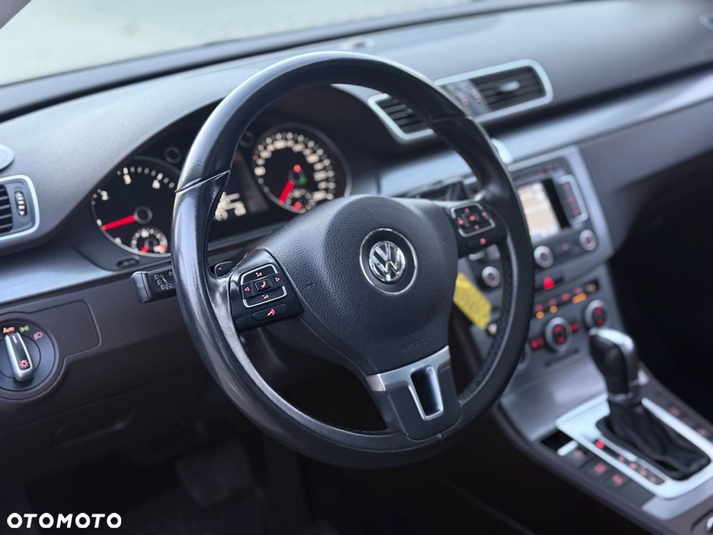 Volkswagen Passat Variant 2.0 TDI DSG BlueMotion Technology Highline - 5