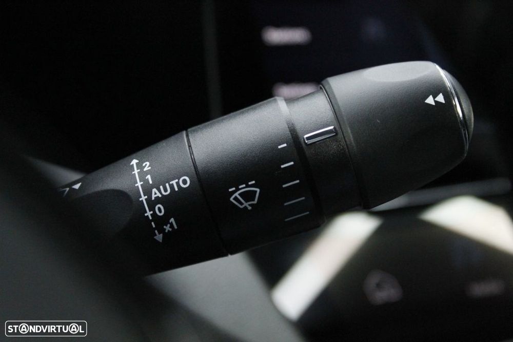 Peugeot 408 1.2 PureTech Allure EAT8 - 26