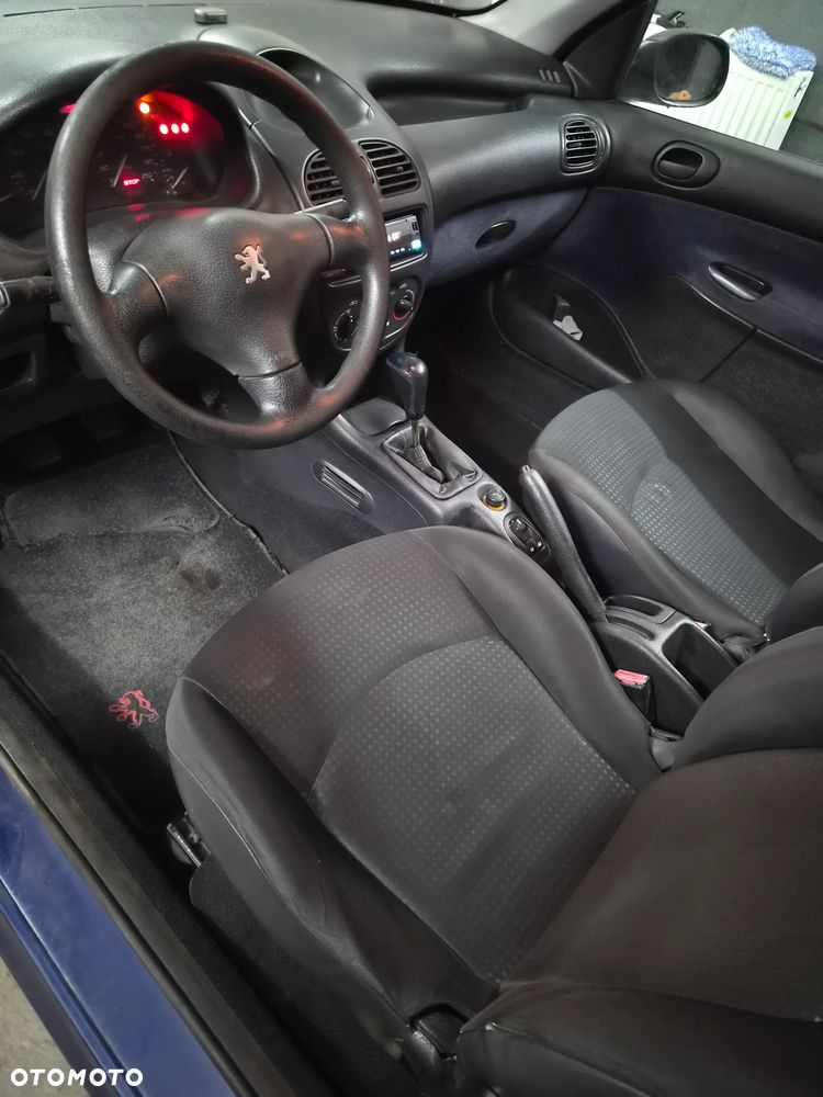 Peugeot 206 1999 photo 5
