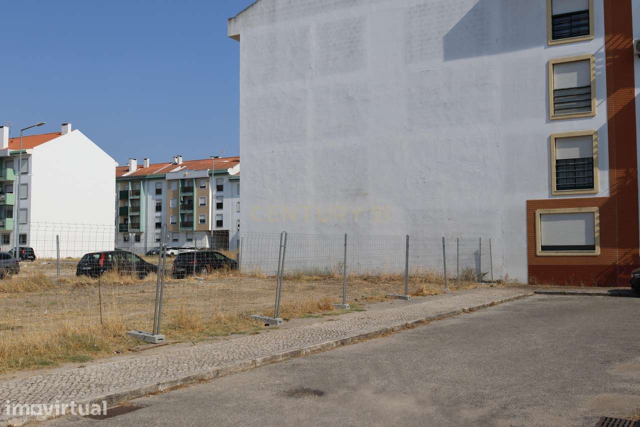 Terreno Urbano com Projeto Aprovado | Pronto a Construir | Alhos Vedro - Grande imagem: 2/5