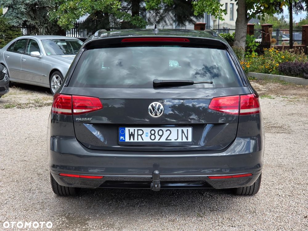 Volkswagen Passat 2.0 TDI BMT Comfortline - 26