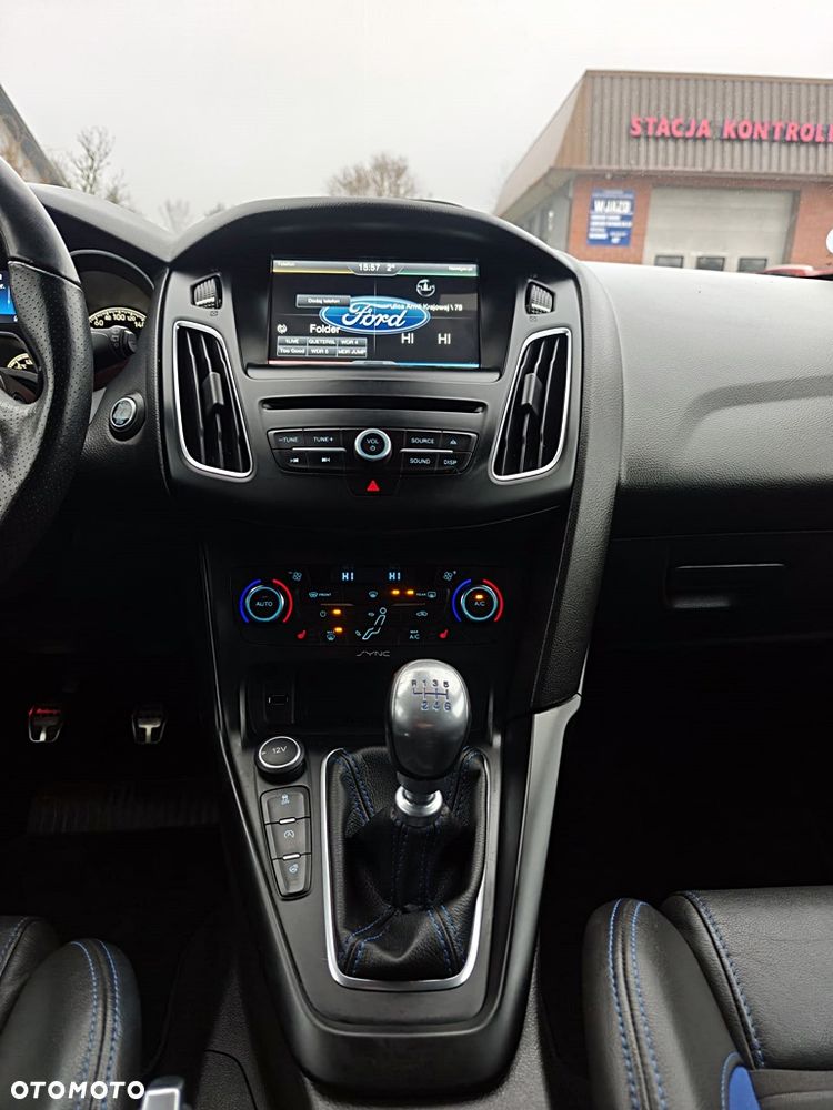 Ford Focus 2.0 TDCi ST - 27