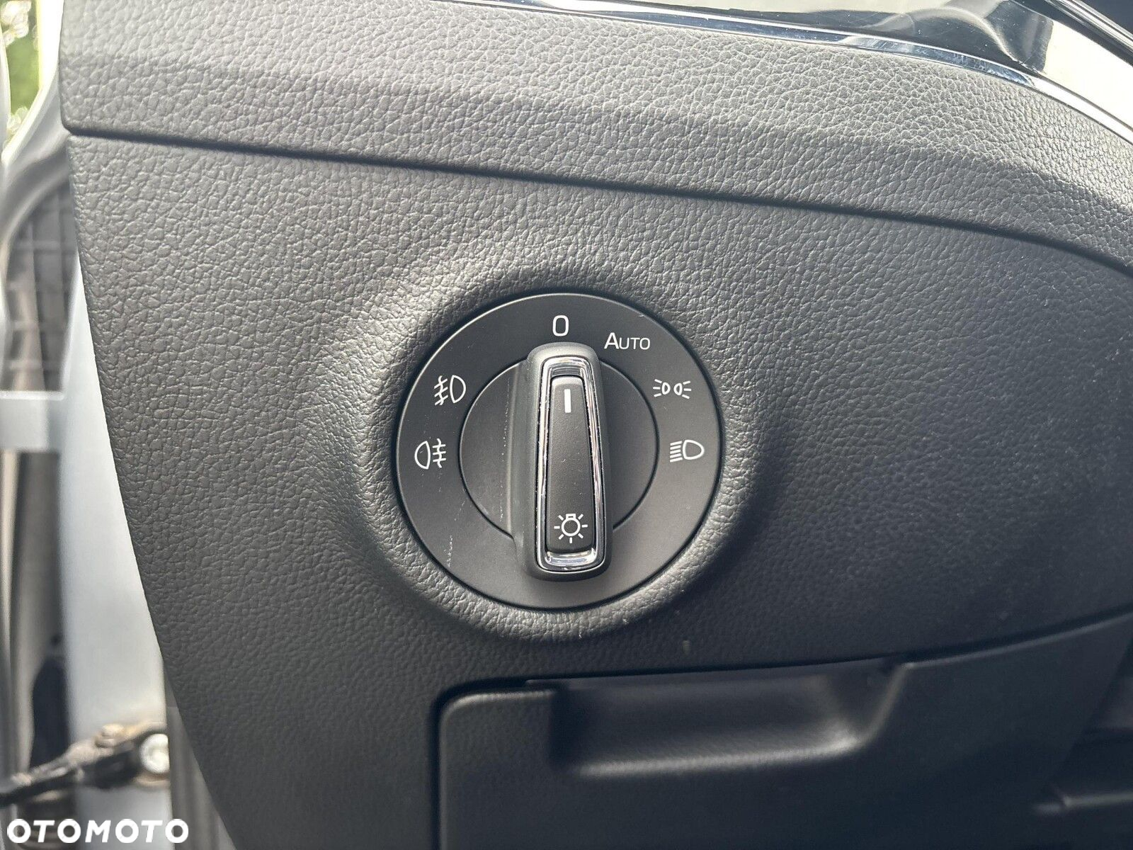 Skoda Superb 2.0 TDI SCR L&K DSG - 23