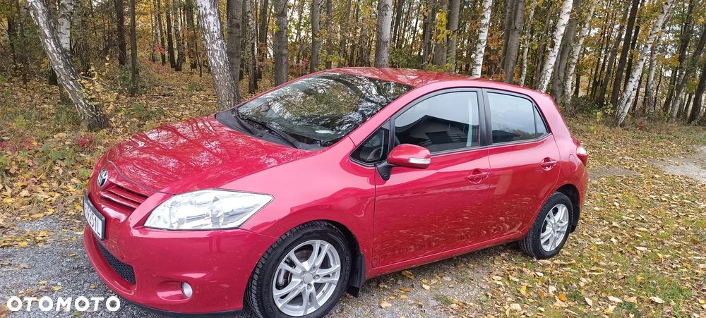 Toyota Auris 1.6 Luna - 2