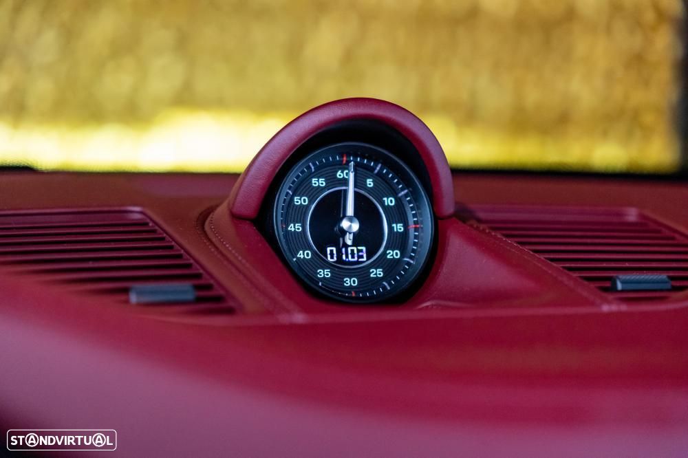Porsche 911 (992) Targa 4S Heritage Design - 41