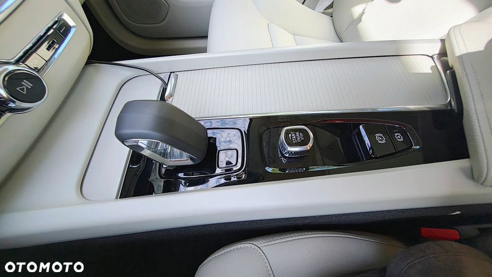 Volvo XC 60 - 26