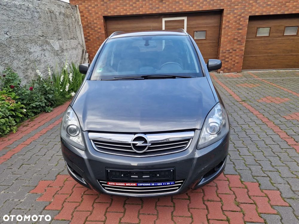 Opel Zafira 1.8 Cosmo Easytronic - 3