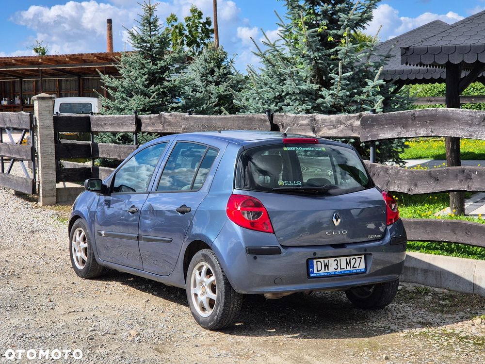 Renault Clio 1.5 dCi Dynamique - 4