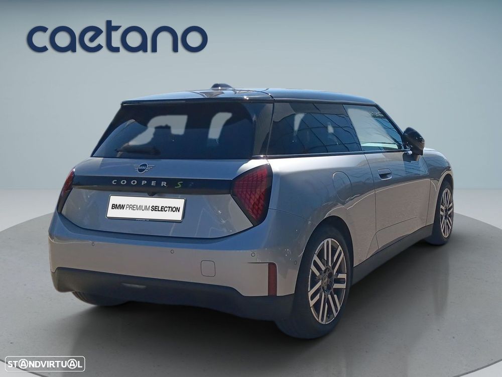 MINI 3 Portas Cooper SE Classic M - 8