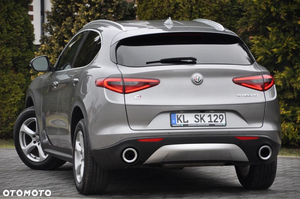 Alfa Romeo Stelvio 2.0 Turbo 16V AT8-Q4 Executive - 21