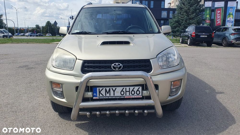 Toyota RAV4 D-4D 4x4 - 7