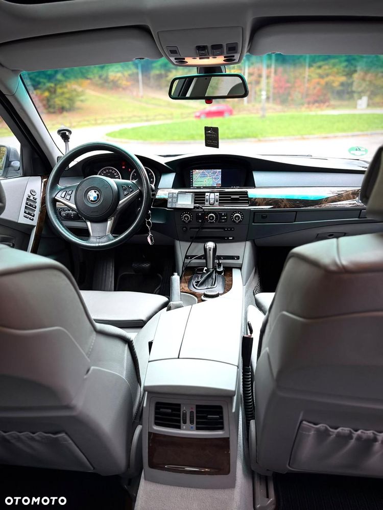 BMW Seria 5 - 25