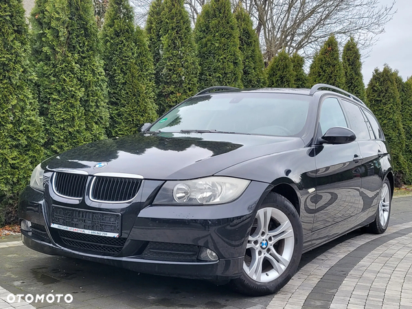 BMW Seria 3 318i Touring Edition Sport