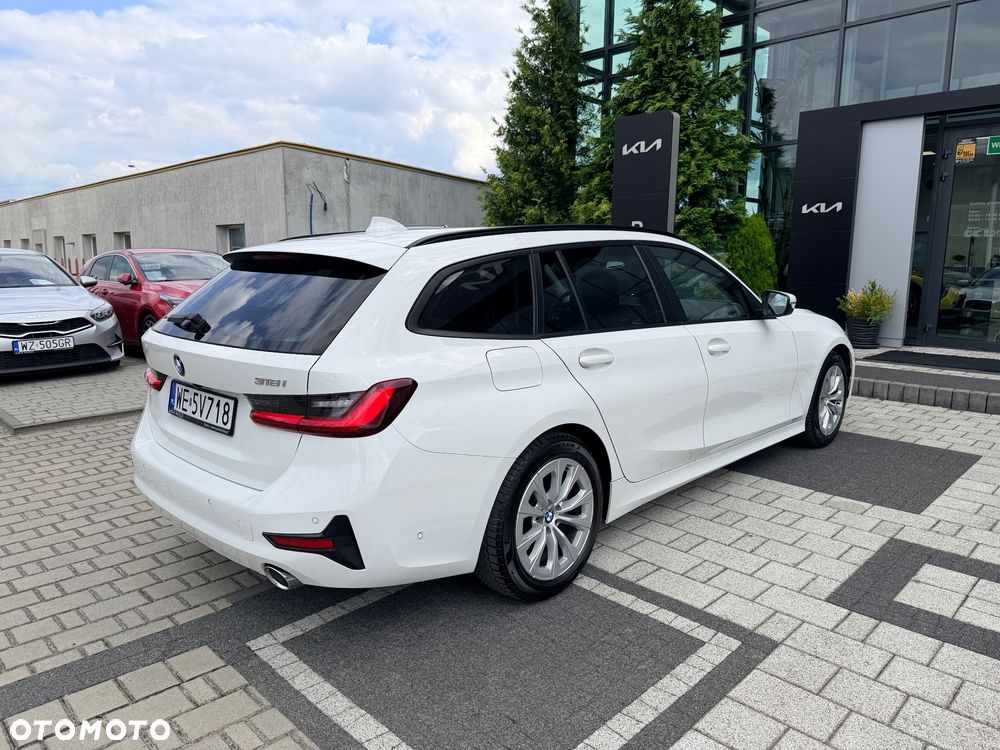 BMW Seria 3 318i - 7