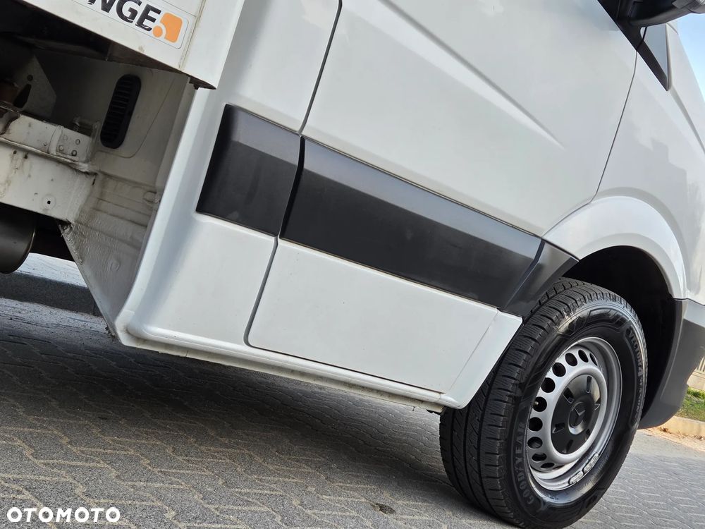 Mercedes-Benz Sprinter - 12