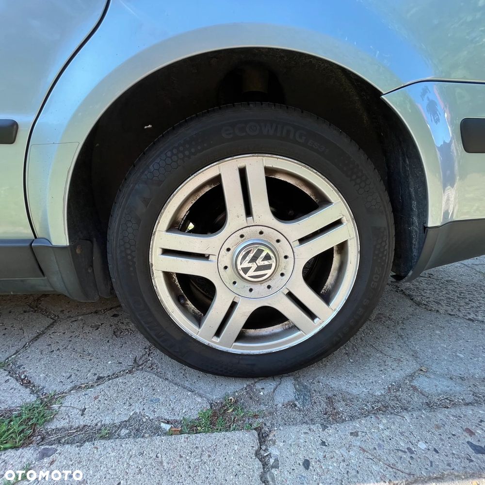 Volkswagen Passat 1.8T Comfortline - 25