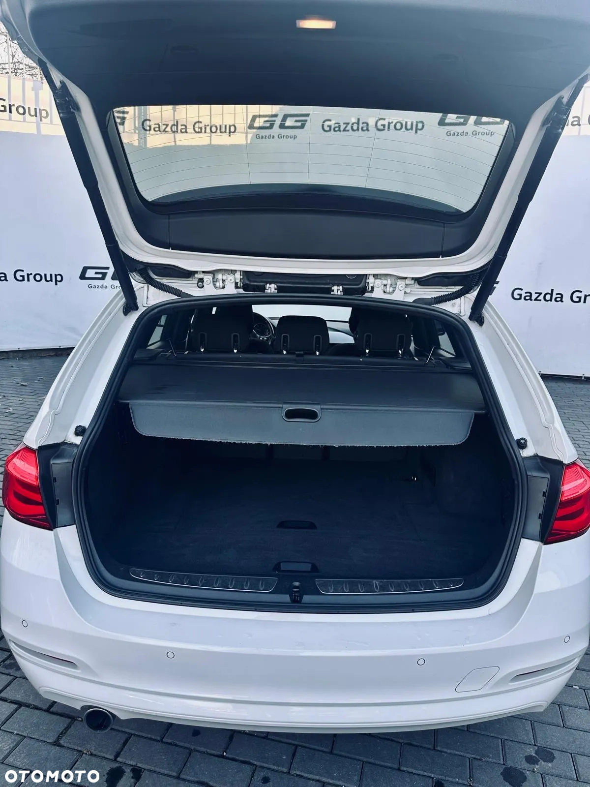 BMW Seria 3 316d Sport Line - 10