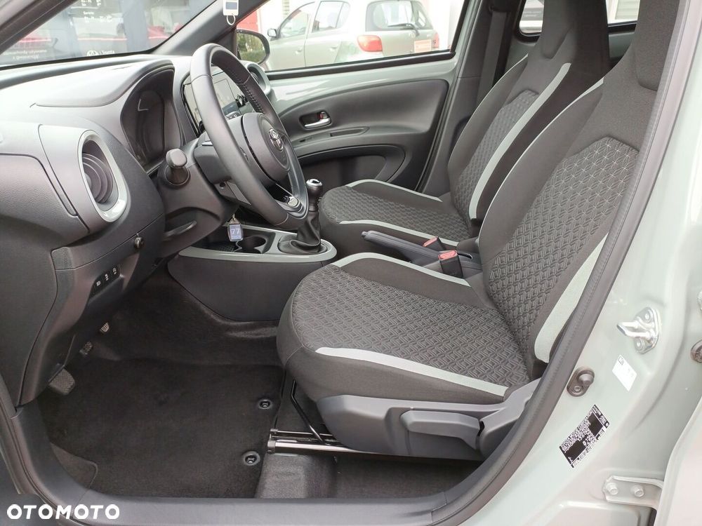 Toyota Aygo X - 10