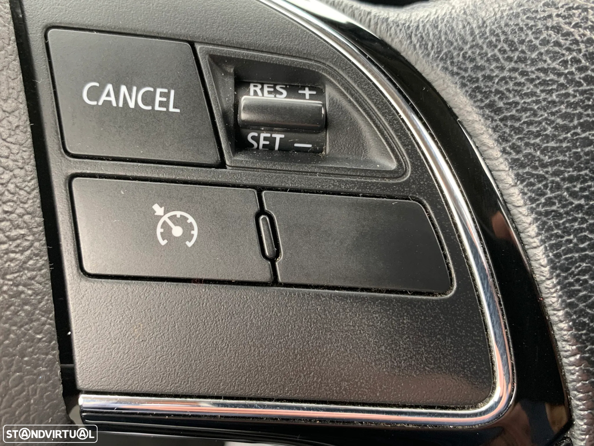 Mitsubishi Space Star 1.2 Intense Connect Edition - 31