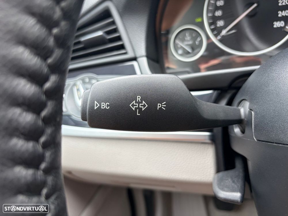 BMW 520 d Line Luxury - 17