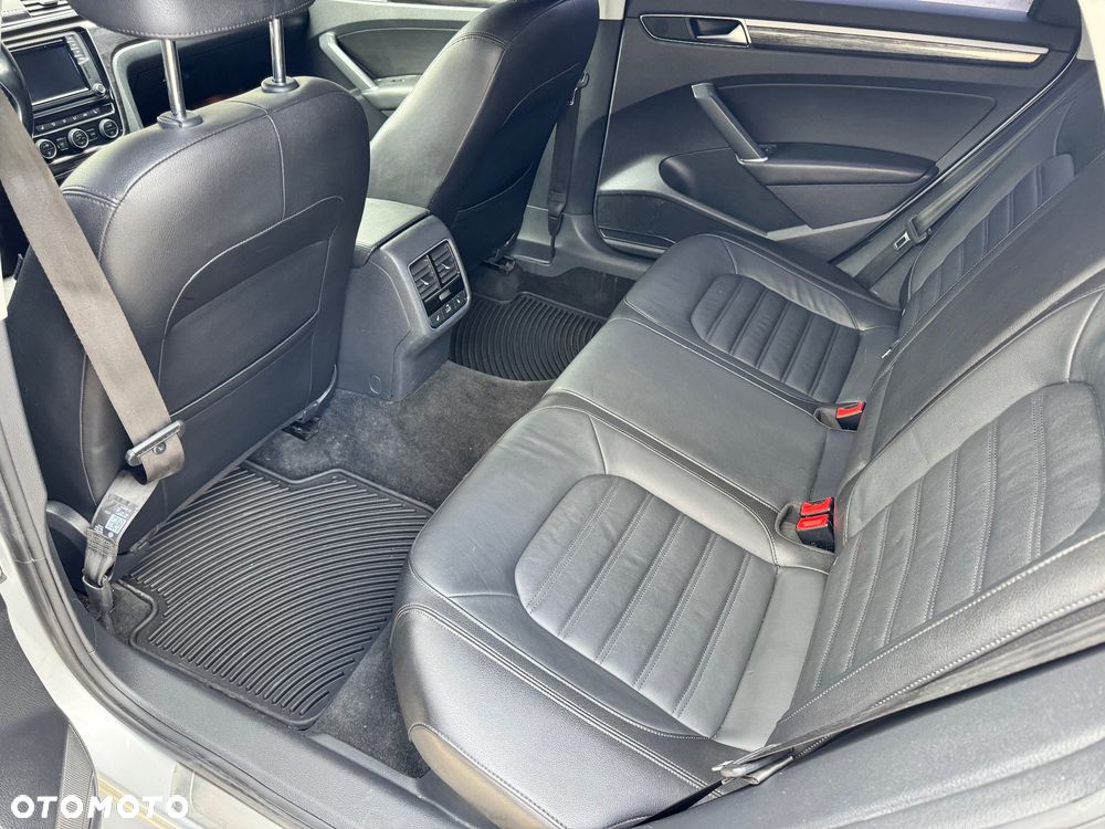 Volkswagen Passat - 7